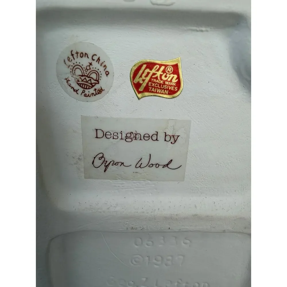 Vtg. 1987 Lefton Colonial Village 